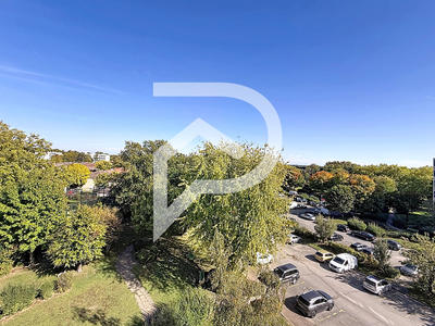 Appartement - 80 m² - 4 pièces