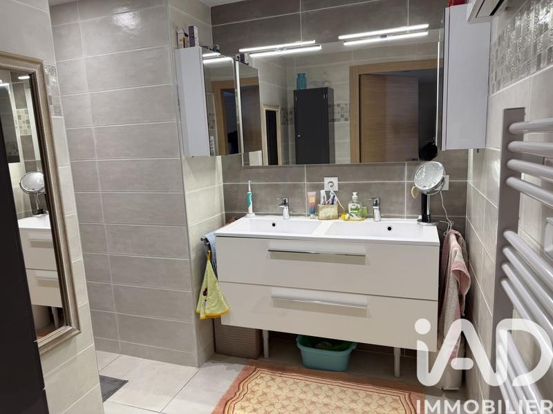 Appartement - 92 m² - 4 pièces