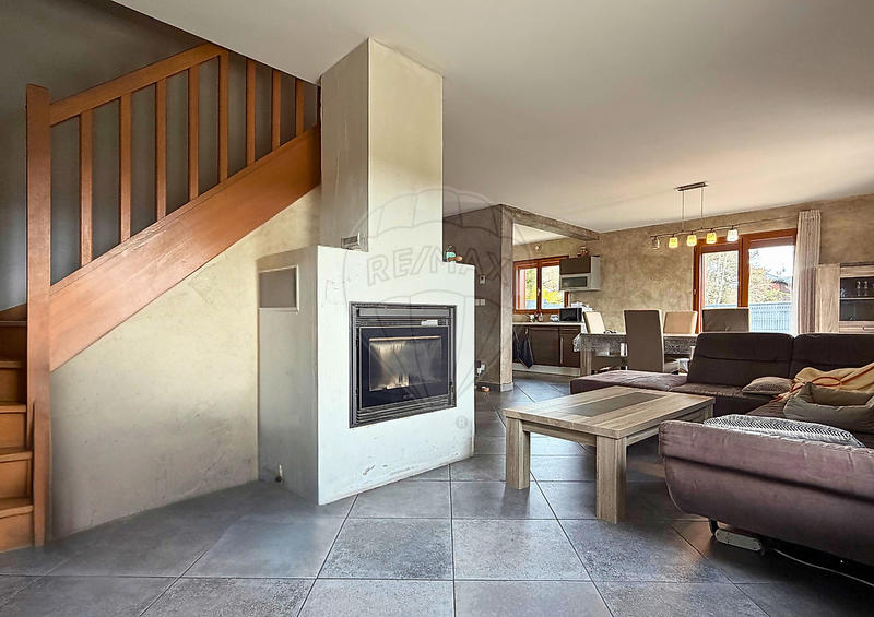 Maison - 108 m² - 5 pièces