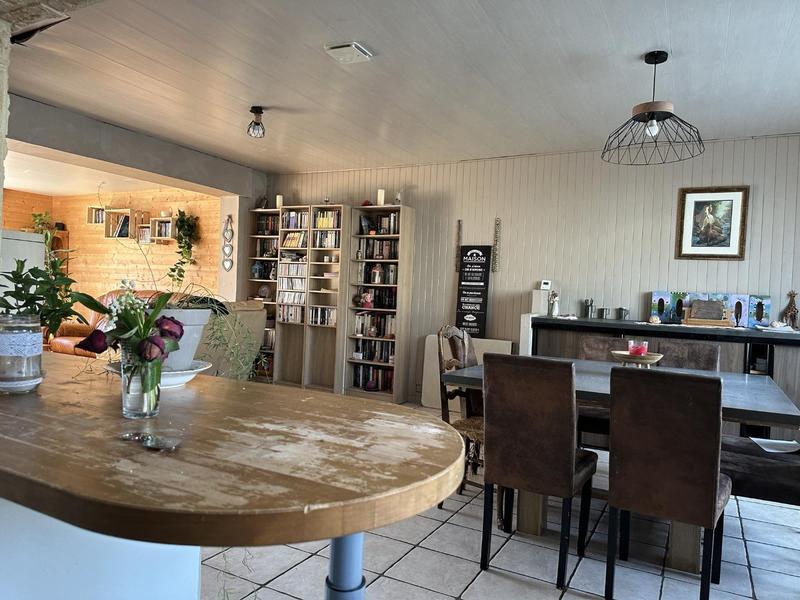 Maison - 144 m² - 8 pièces