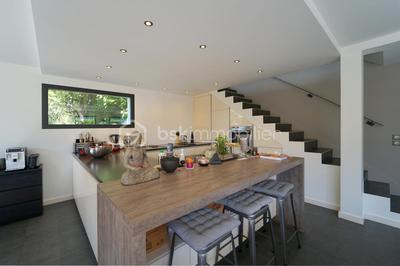 Maison - 173 m² - 6 pièces