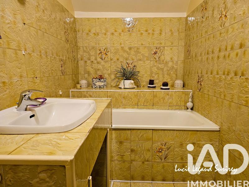 Maison - 94 m² - 5 pièces