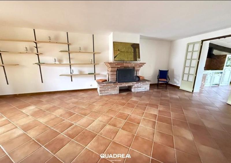 Maison - 238 m² - 6 pièces