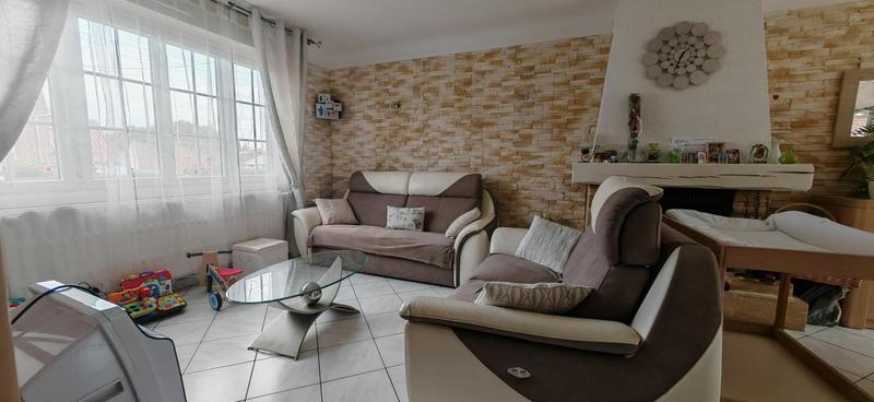 Maison - 136 m² - 6 pièces