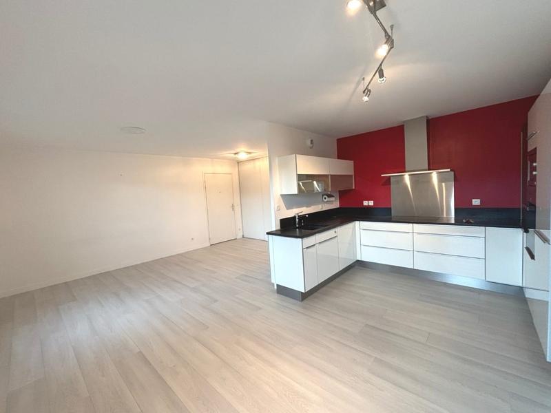Appartement - 75 m² - 4 pièces