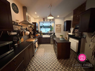 Maison - 186 m² - 8 pièces