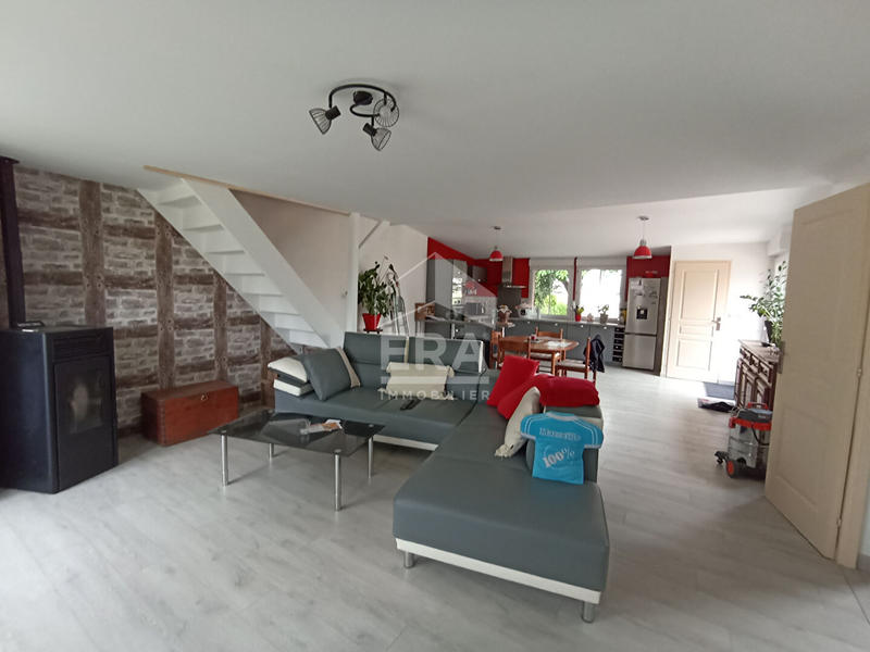 Maison - 97 m² - 5 pièces