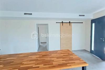 Maison - 100 m² - 3 pièces