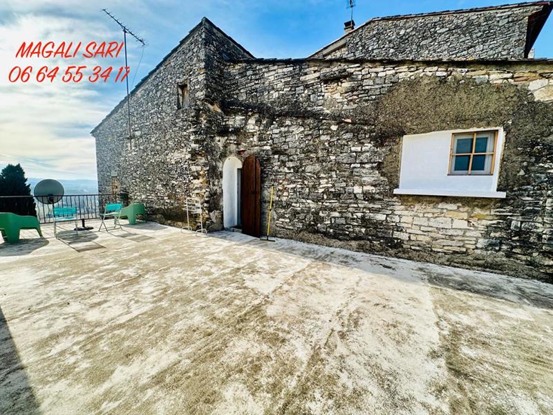 Maison - 153 m² - 7 pièces