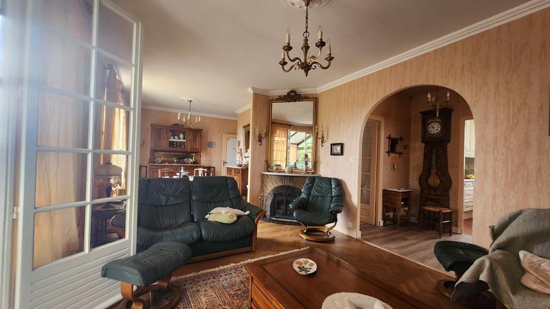 Maison - 122 m² - 7 pièces