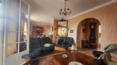 Maison - 122 m² - 7 pièces