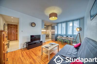 Chambre - 12 m² - 1 pièce