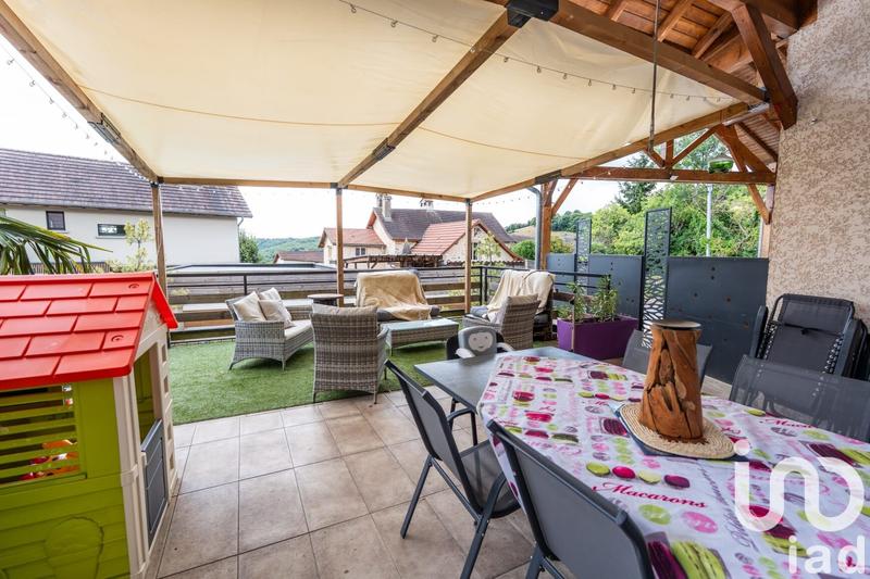 Maison - 180 m² - 6 pièces