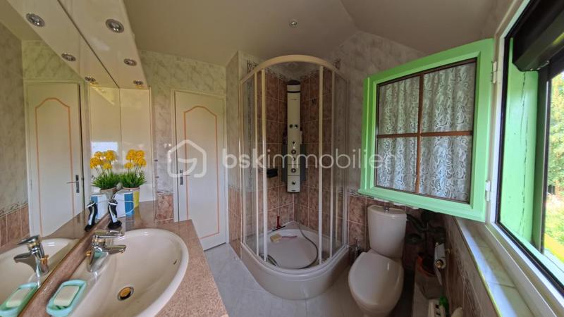 Maison - 250 m² - 10 pièces