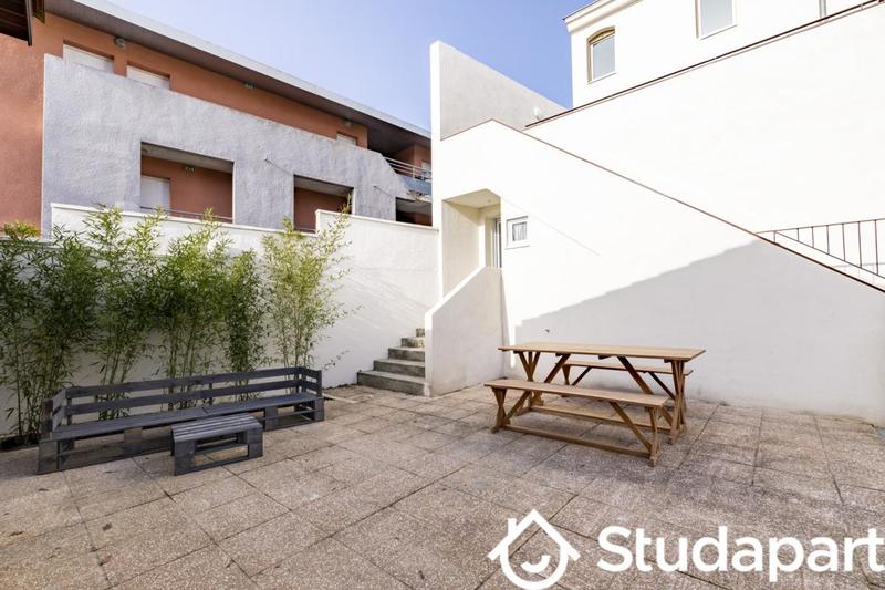 Chambre - 12 m² - 1 pièce