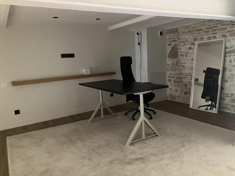 Local d'activités - 91 m²