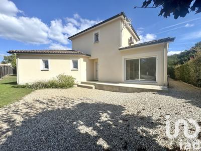 Maison - 152 m² - 6 pièces