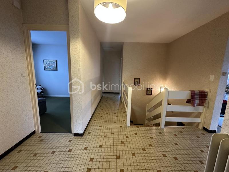 Maison - 161 m² - 7 pièces