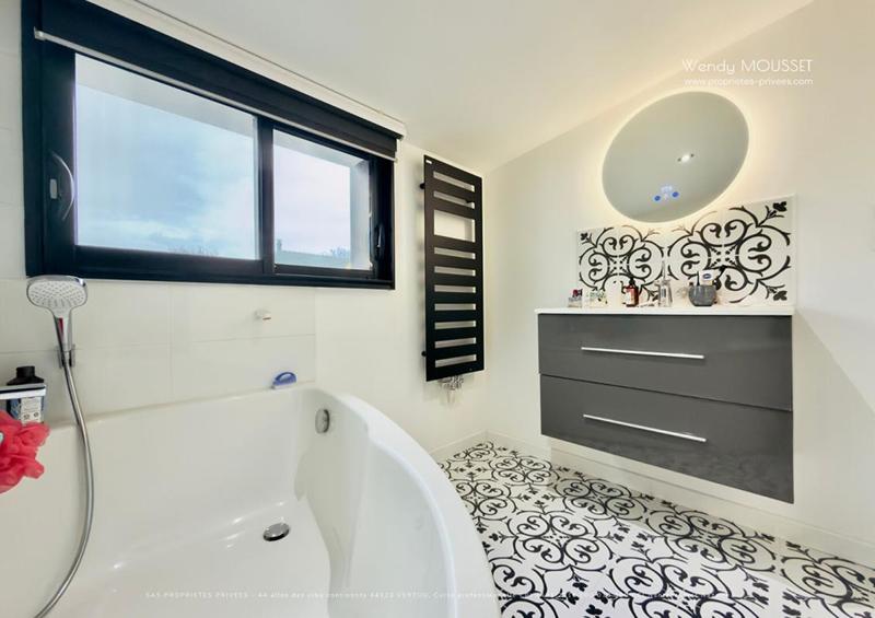 Maison - 119 m² - 6 pièces