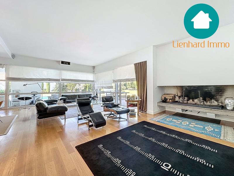 Villa - 300 m² - 7 pièces