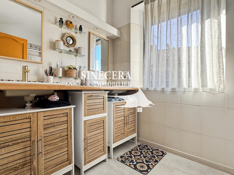 Villa - 197 m² - 7 pièces