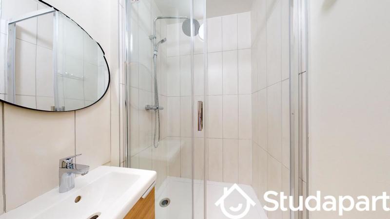 Chambre - 13 m² - 1 pièce