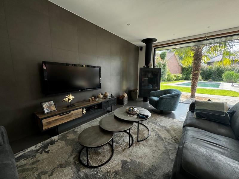 Maison - 180 m² - 4 pièces