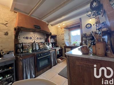 Maison - 201 m² - 7 pièces