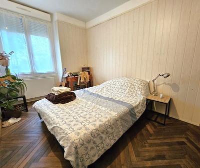 Appartement - 87 m² - 5 pièces