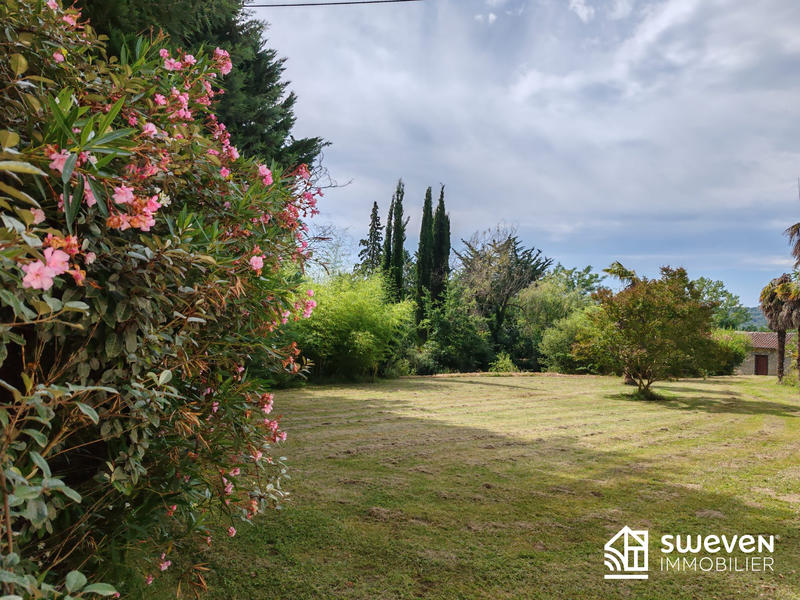 Maison - 180 m² - 6 pièces