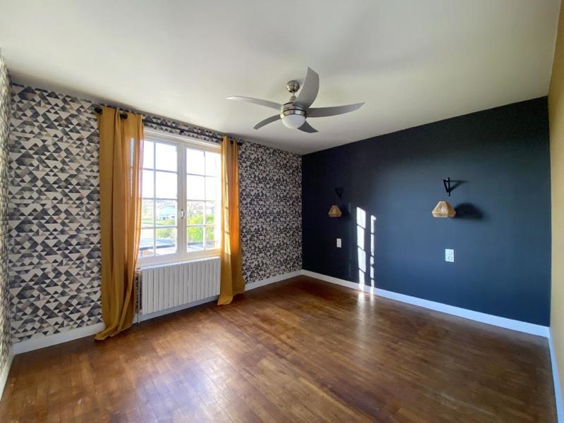 Maison - 140 m² - 8 pièces