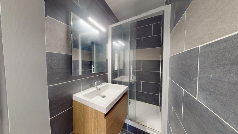 Appartement - 100 m² - 4 pièces