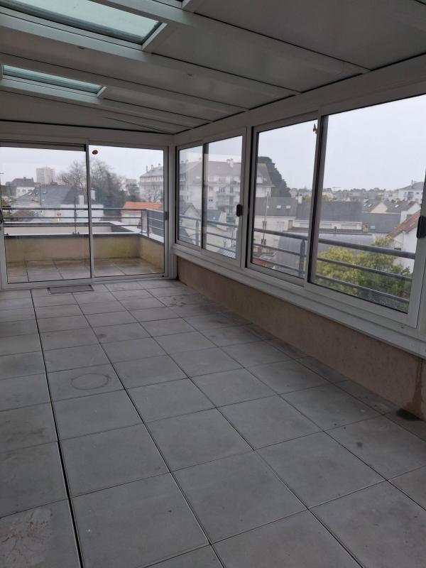 Penthouse - 105 m² - 4 pièces