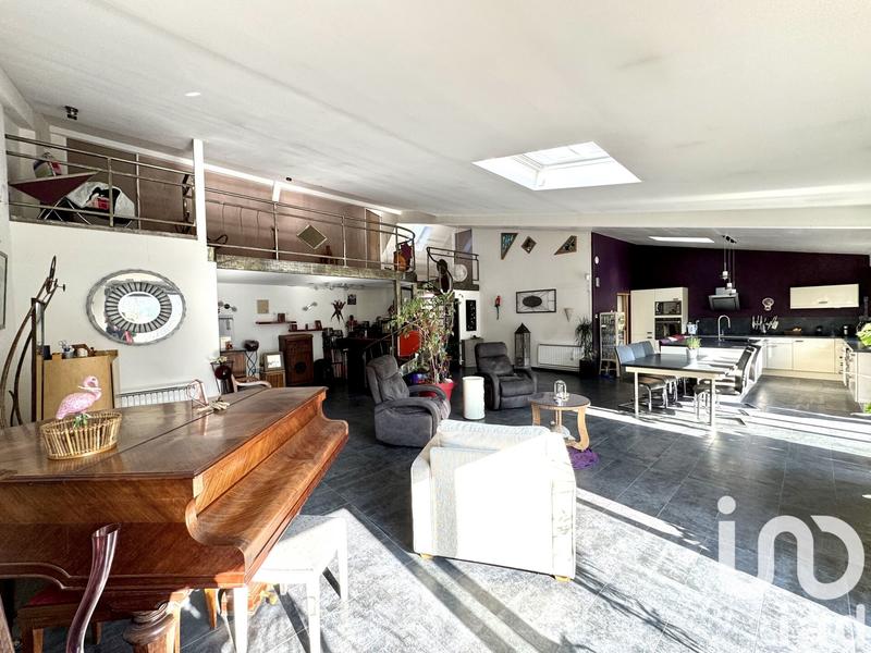 Maison - 190 m² - 4 pièces