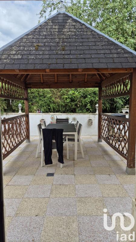 Maison - 196 m² - 7 pièces