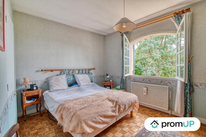 Maison traditionnelle - 147 m² - 6 pièces