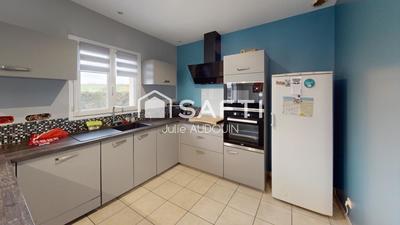 Maison - 93 m² - 4 pièces