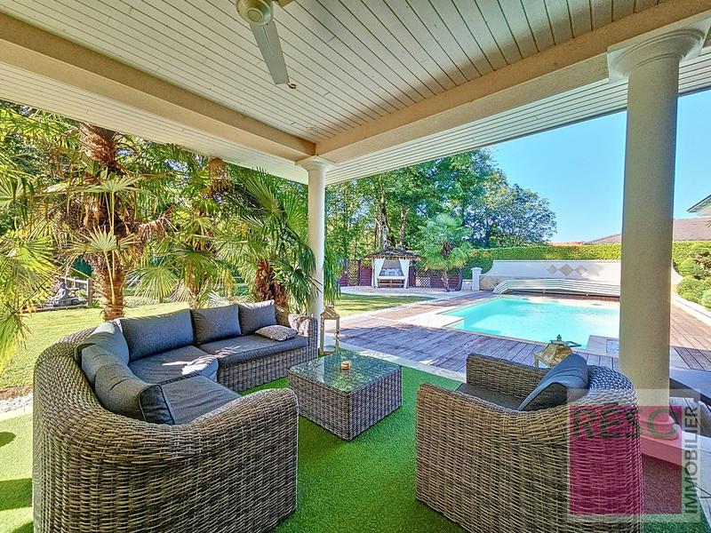 Villa - 274 m² - 7 pièces