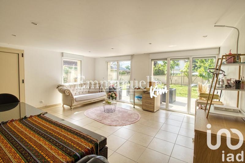 Maison - 270 m² - 8 pièces