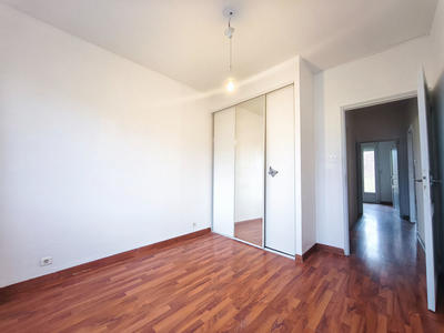 Appartement - 93 m² - 4 pièces