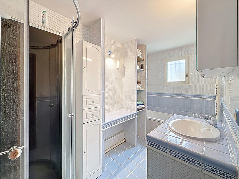 Maison - 104 m² - 6 pièces