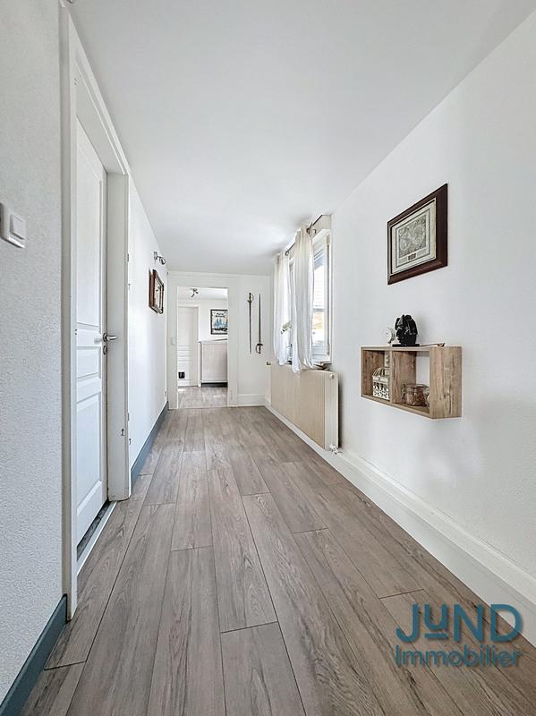 Maison - 98 m² - 4 pièces