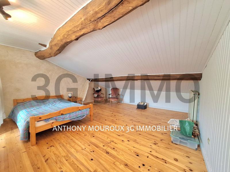 Maison de village - 210 m² - 7 pièces