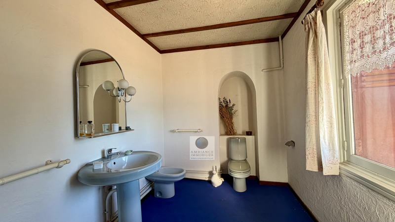 Maison - 208 m² - 7 pièces