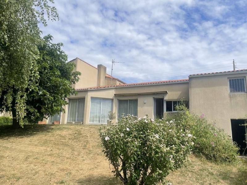 Maison - 145 m² - 6 pièces