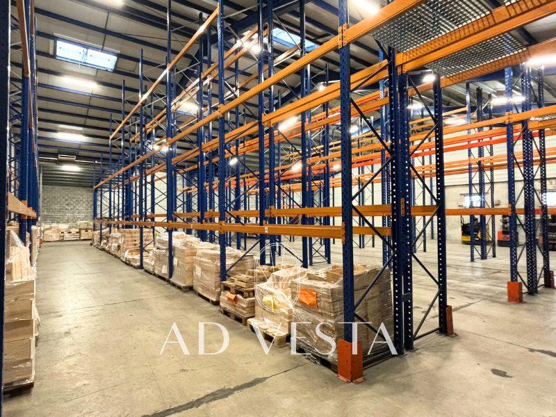 Local d'activités - 2 500 m²