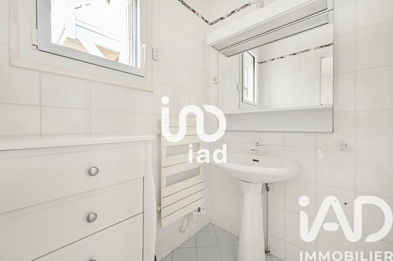 Maison - 230 m² - 8 pièces