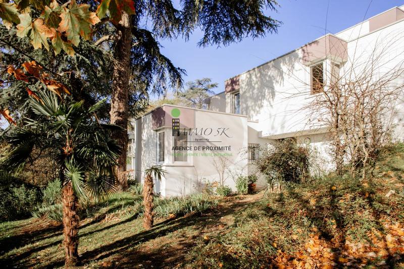 Appartement - 105 m² - 5 pièces