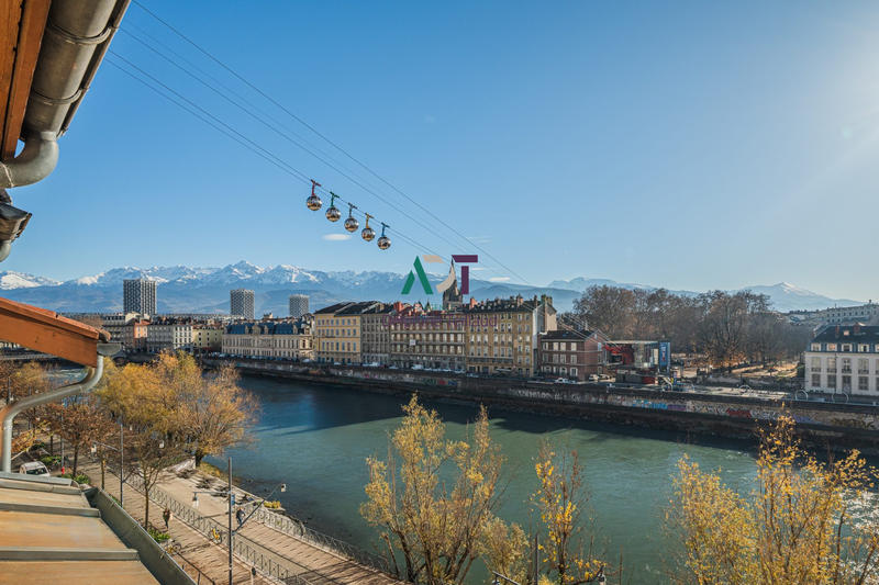 Duplex - 108 m² - 5 pièces