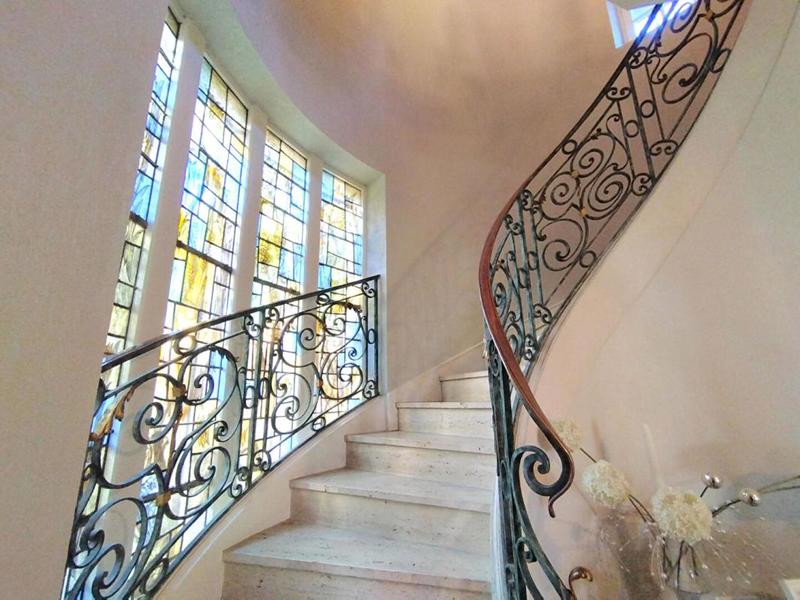 Demeure - 316 m² - 9 pièces